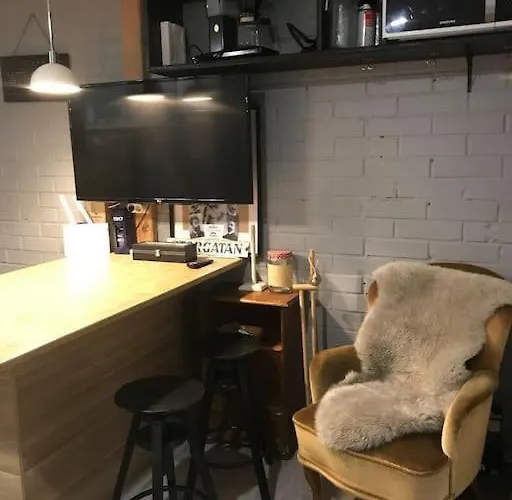 Tunnelmallinen Ja Kompakti Kaksio